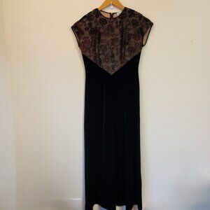 Jeffrey & Dara Evenings by Tom Barra Women’s M Velvet Maxi Dress Floral Chamed